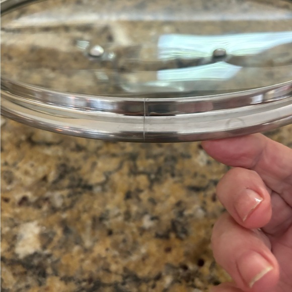 GLASS LID GOOD CONDITION 11” CIRCUMFERENCE OUTER/ INNER STAINLESS RIM 10” - Picture 5 of 9